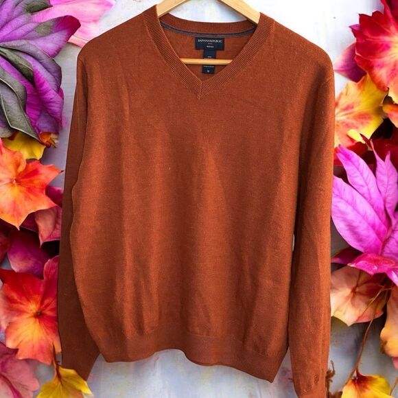BANANA REPUBLIC merino wool size medium Brown V-Neck Sweater - Picture 1 of 5